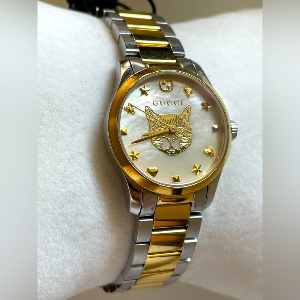 GUCCI G-Timeless YA1265012 mother of pearl and charming cat dial.